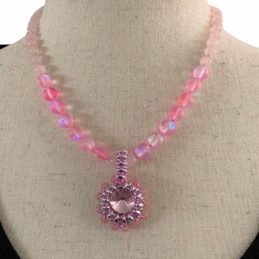 Handmade‎ Pink rose quartz beaded boho necklace 14mm crystal with beaded bezel.